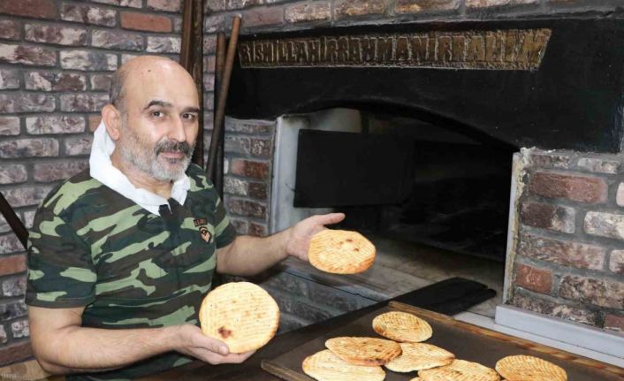 Çörek ustasının sıcakla imtihanı