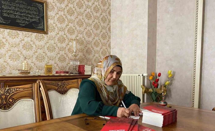 Depremzede anne depremde yaşadıklarını kitap haline getirdi