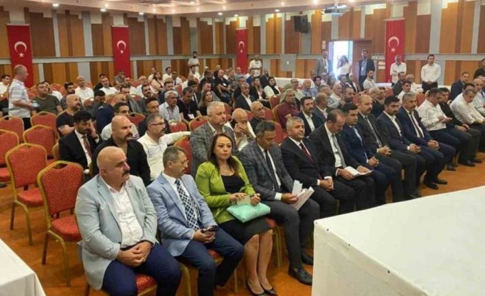 Doç. Dr. Karabulut, MHP Balçova yönetimine girdi