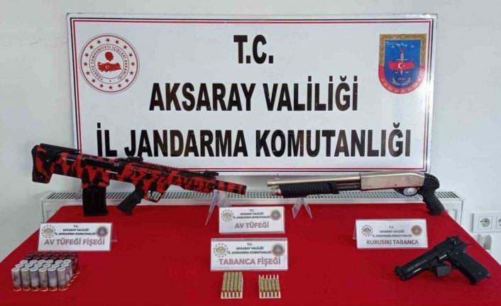 Düğün magandası havaya ateş ederken jandarmaya yakalandı