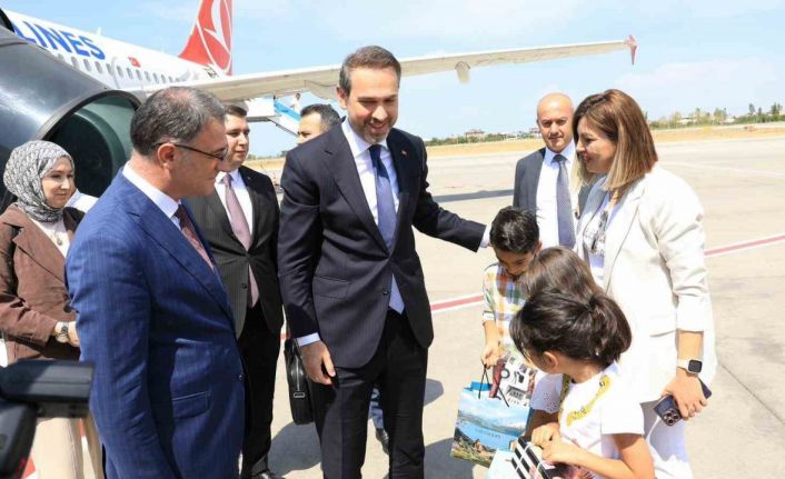 Enerji ve Tabii Kaynaklar Bakanı Bayraktar Van’da