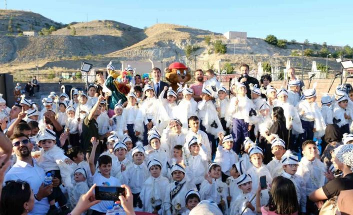 Erzincan’da sünnet şöleni yapıldı