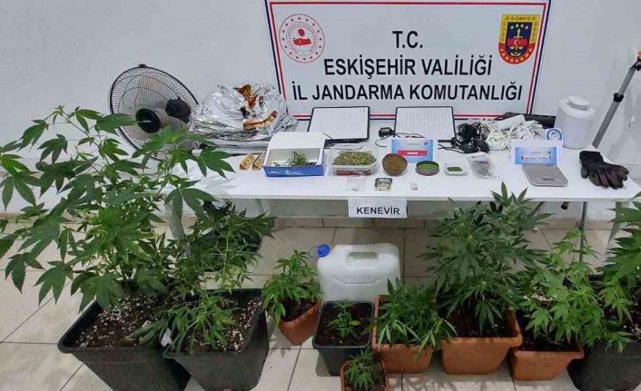 Eskişehir’de uyuşturucu imal edilen eve baskın