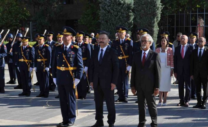 Eskişehir’de Zafer Bayramı törenle kutlandı