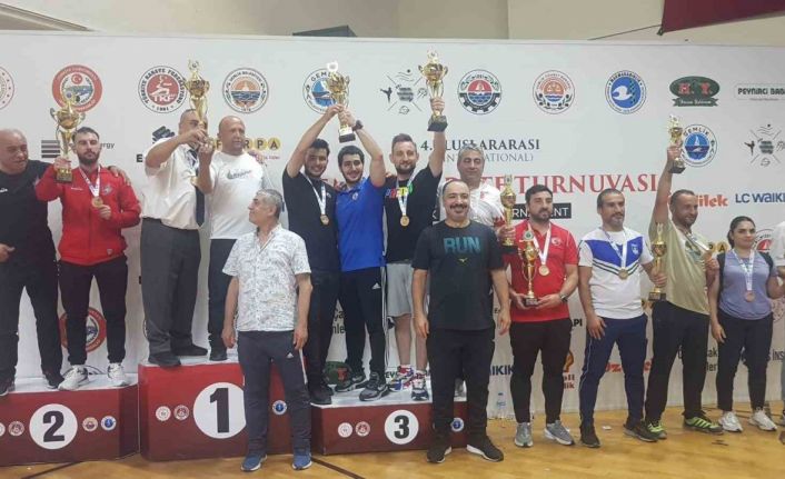 Eskişehirli sporcular uluslararası turnuvaya damga vurdu