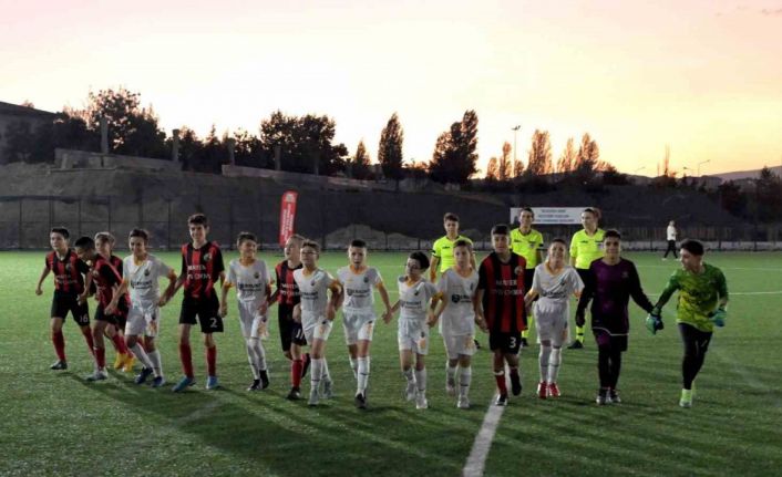 Geleceğin Şehri Geleceğin Yıldızları Futbol Turnuvası sona erdi