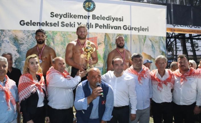 Geleneksel Yayla Seki Yağlı Güreşleri’ni ‘Balaban’ kazandı