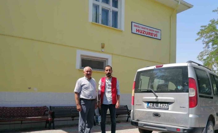 Gönüllü öğrencilerin yetiştirdiği sebze ve meyveler ihtiyaç sahiplerine ulaştırıldı