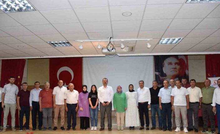 İmam hatipli gençler, altınla ödüllendirildi