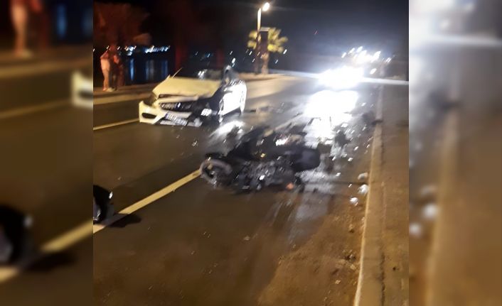 İzmir’de otomobil motosikletle çarpıştı: 1 ölü