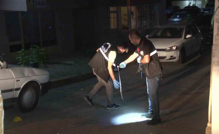 Kadıköy’de silahlı ve bıçaklı kavga: 2 yaralı