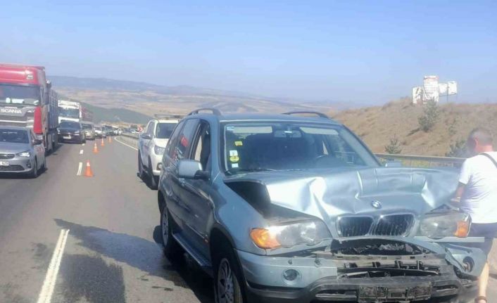 Karabük’te zincirleme trafik kazası: 2 yaralı