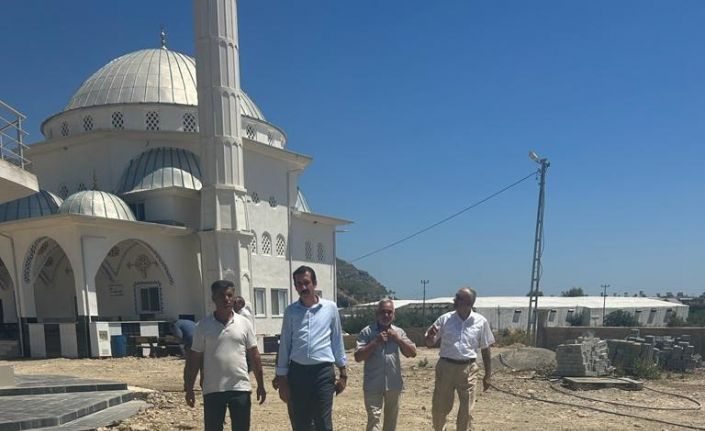 Kaymakam Topsakaloğlu cami inşaatında incelemelerde bulundu