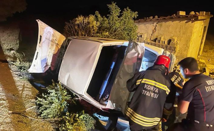 Konya’da yoldan çıkan otomobil bahçe duvarına çarptı: 1 yaralı