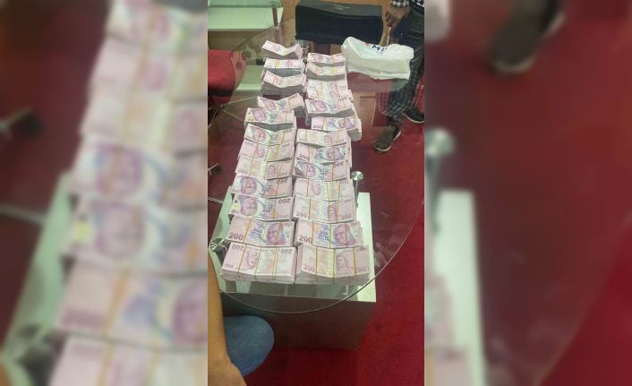 Küçükçekmece’de kumarhane baskını: 9 kişi gözaltına alındı