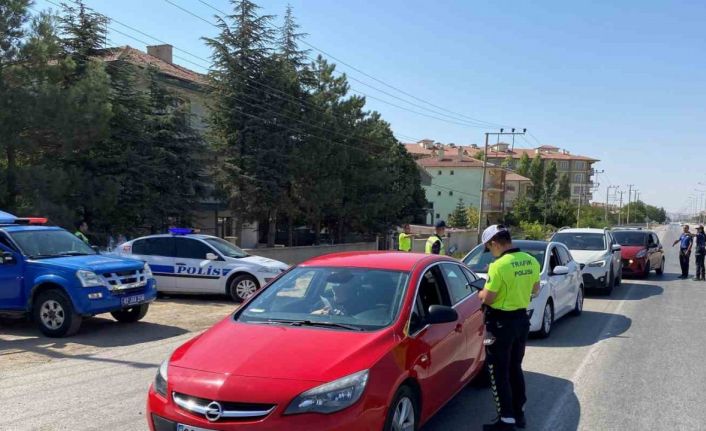 Kulu’da jandarma ve polisin denetimleri devam ediyor