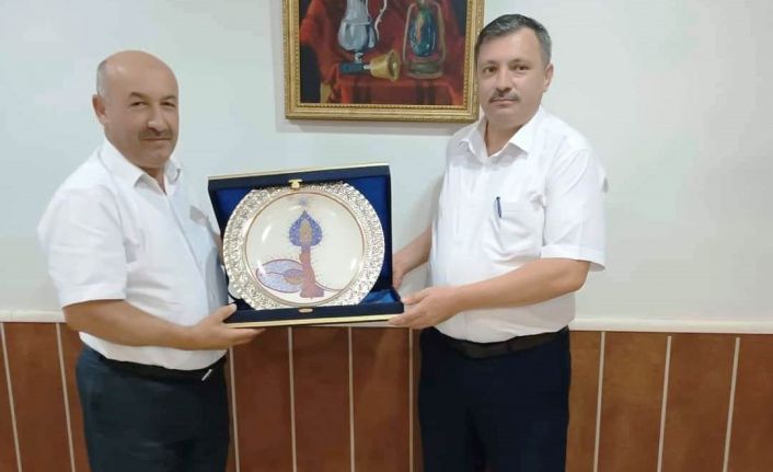 Kütahya’da tayini çıkan Milli Eğitim Şube Müdürlerine veda yemeği