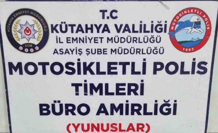 Kütahya’da Yunus Timlerince bir araçta uyuşturucu ele geçirildi