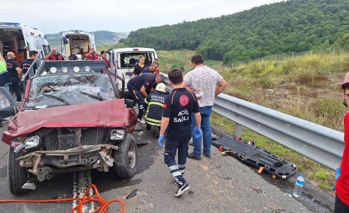 Kuzey Marmara Otoyolu’nda feci kaza: 2’si ağır 6 yaralı