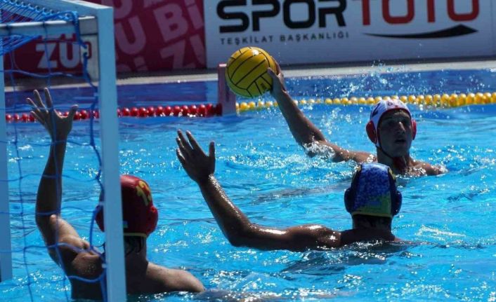 Manisa’da U17 Erkekler Avrupa Sutopu Şampiyonası başladı