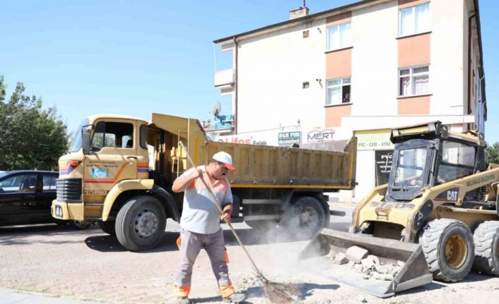 Melikgazi mahallelerde genel temizlik çalışmasına başladı