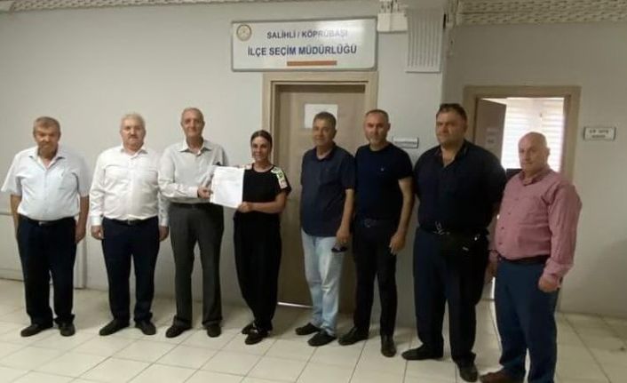 MHP Salihli İlçe Başkanı Halil Tüfek mazbatasını aldı