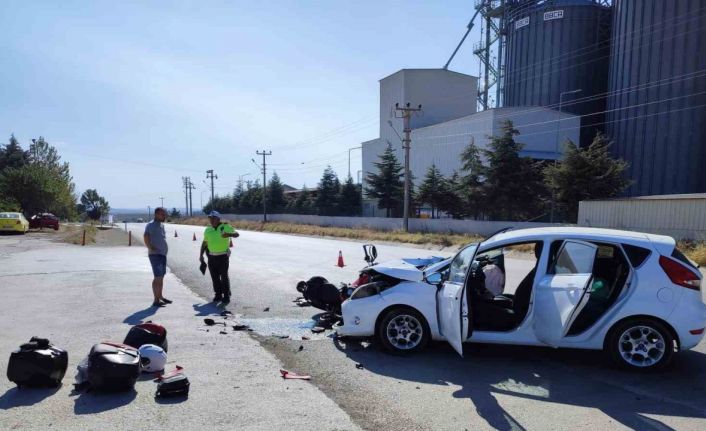 Motosiklet sürücüsünün hayatını kaybettiği feci kaza kamerada