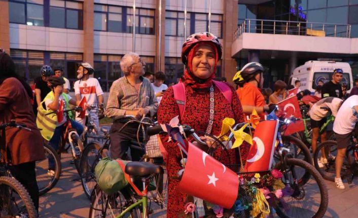 Pedallar, Zafer Bayramı için döndü