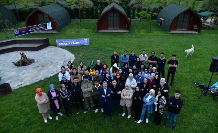 Pendik Belediyesi’nden üniversiteye yeni başlayanlara 5 Bin TL destek