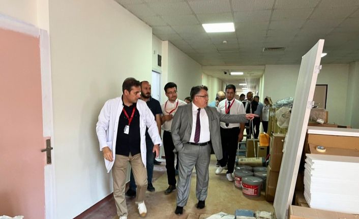 Rektör Özölçer, hastanedeki çalışmaların tamamlanması talimatını verdi