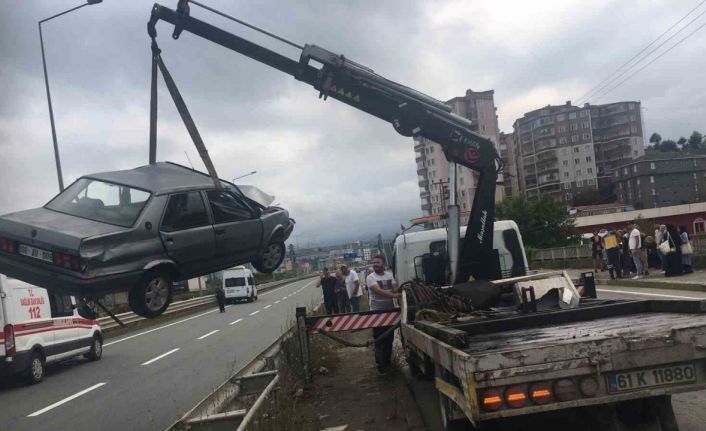 Rize’de otomobil ile minibüs çarpıştı: 1 yaralı