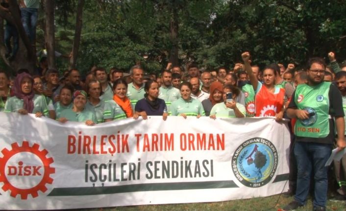 Saraçhane’deki İBB binası önünde toplanan işçiler İBB’yi protesto etti