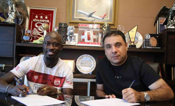 Sivasspor, Modou Barrow’u kadrosuna kattı