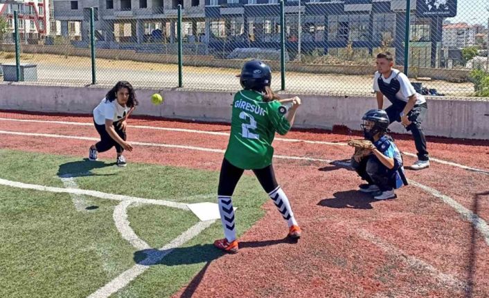 Softbol Türkiye Birinciliği müsabakaları sona erdi