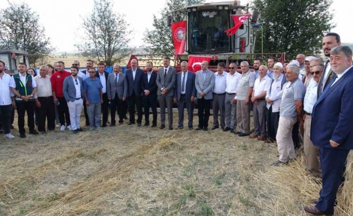 Tavşanlı İsaköy’de ’Harman kaldırma’ etkinliği