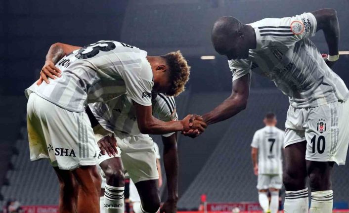 Trendyol Süper Lig: Fatih Karagümrük: 0 - Beşiktaş: 1 (Maç sonucu)