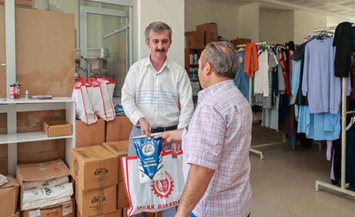 Uşak Belediyesi glutensiz ve düşük proteinli un yardımını sürdürüyor