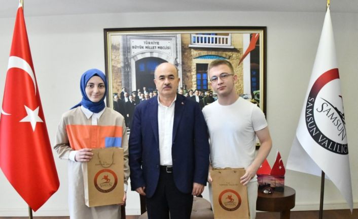 Vali Dağlı’dan Samsun’un gururlarına ödül