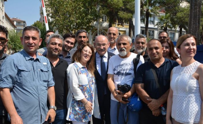 Vali Karadeniz Manisa’ya veda etti, Sakarya’ya mesaj gönderdi