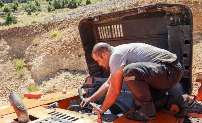 Van Büyükşehir Belediyesinden seyyar tamir hizmeti