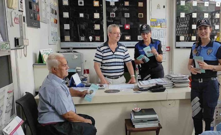 Vatandaşlara ve turistlere dolandırıcıların yöntemleri tek tek anlatıldı