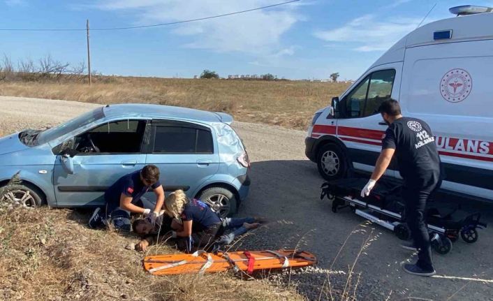 Virajda mıcıra kapılan otomobil takla attı: 1 yaralı