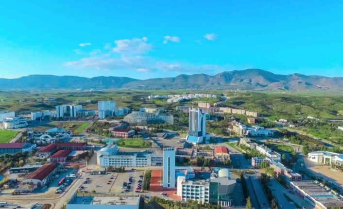 Yakın Doğu Üniversitesi’nde yeni atamalar yapıldı