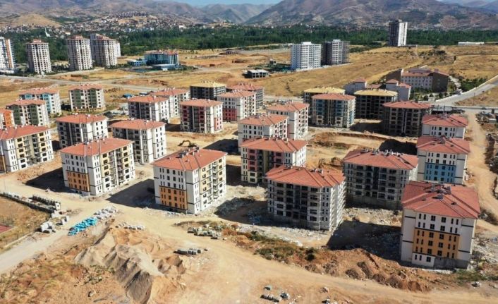 Yakınca TOKİ konutları yıl sonu teslim edilecek