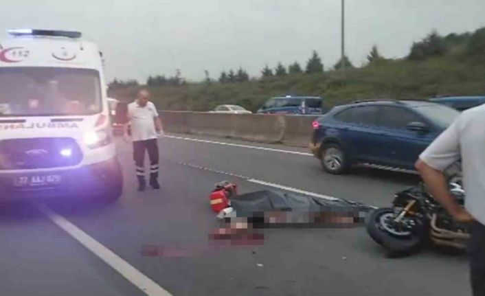 Yalova’da motosiklet servis midibüsüne arkadan çarptı: 1 ölü, 1 yaralı