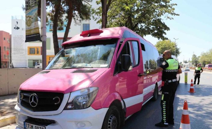 Yalova’da zabıtadan minibüslere klima denetimi