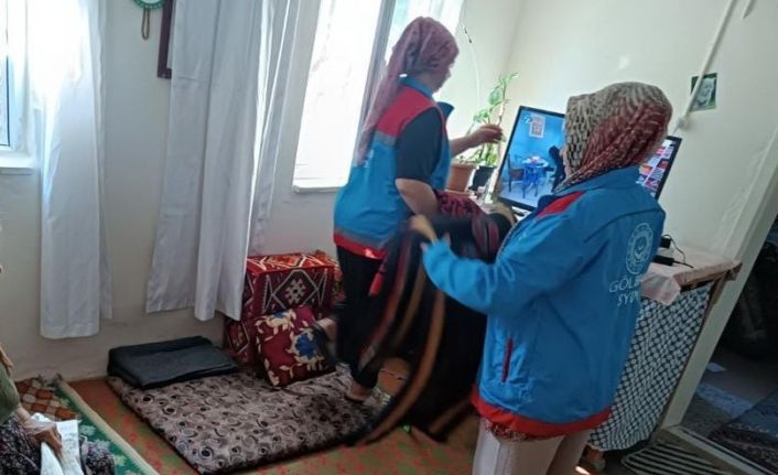 Yaşlı, engelli ve ağır kronik hastalarının evleri temizleniyor