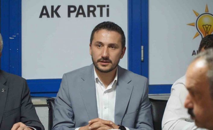 AK Parti’de ilçe başkanları aday adaylığı için istifa etti