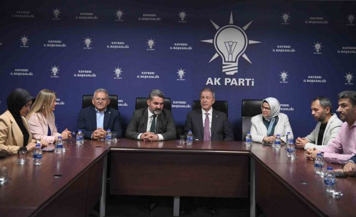 Akar ve Büyükkılıç’tan AK Parti Teşkilatı ile Tanışma toplantısı