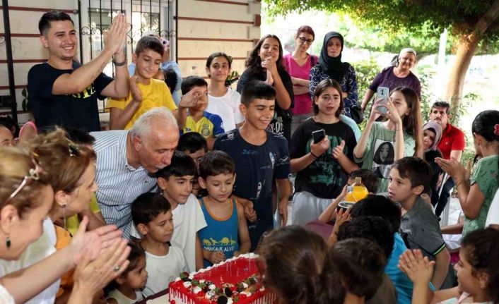 Akdeniz’de çocuklara sürpriz doğum günü